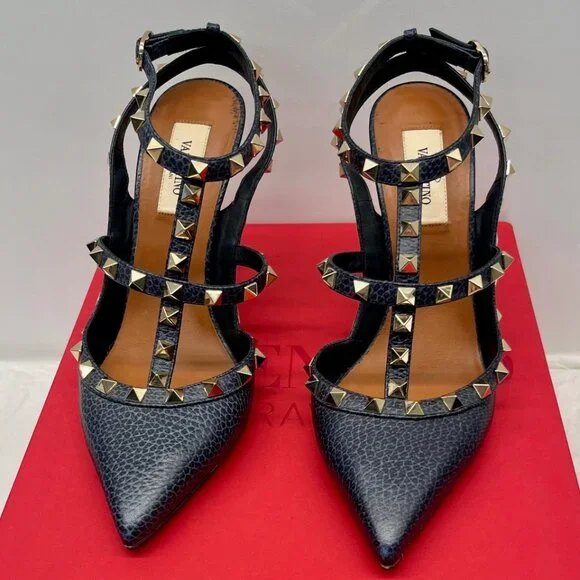 Valentino Garavani Rockstud Ankle Strap Pump in Navy Pebbled Calfskin Leather - Picture 1 of 12